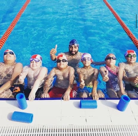 Yüzme Boy Uzatır mı? 2025 Bilimsel Gerçekler ve Uzman Görüşleri - Antalya Yüzme Akademisi Blog